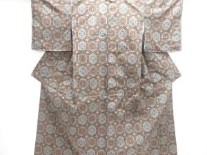 未使用品　亀甲に花唐草模様織り出し本場村山大島紬着物
